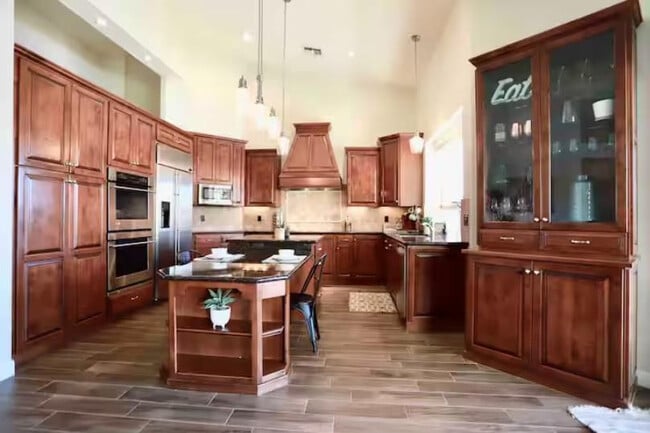 Photo - 15624 S 15th Pl
