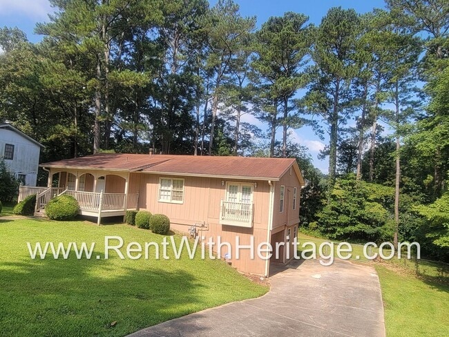 Photo - GREAT HOME / 3 BEDROOMS AND BONUS ROOM / GREAT LOCATION /  PRIVATE FENCED YARD