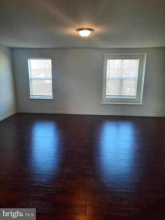Photo - 702 Admiral's Quay Dr