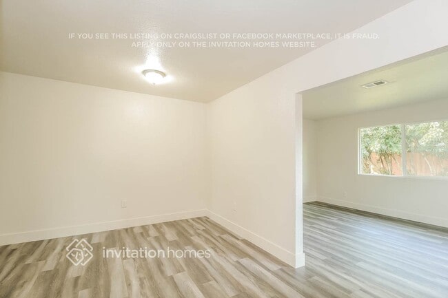 Photo - 3014 La Rue Way