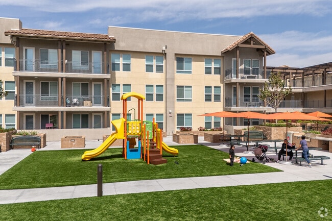 609 N Spurgeon St_Santa Ana