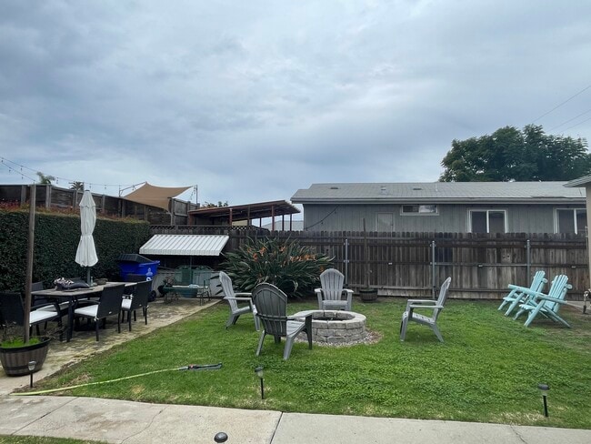 Photo - 6740 Amherst St