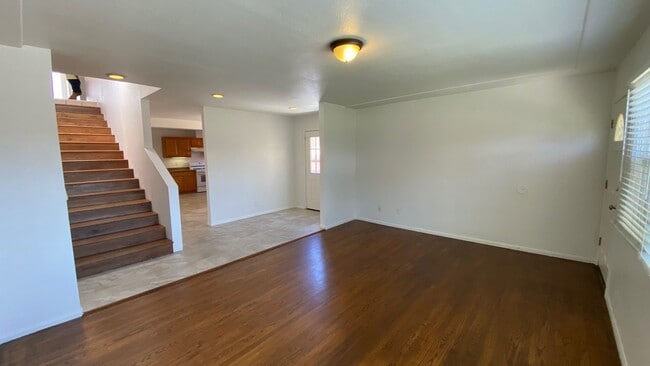 Photo - Huge 6BD/3BA on 63rd!