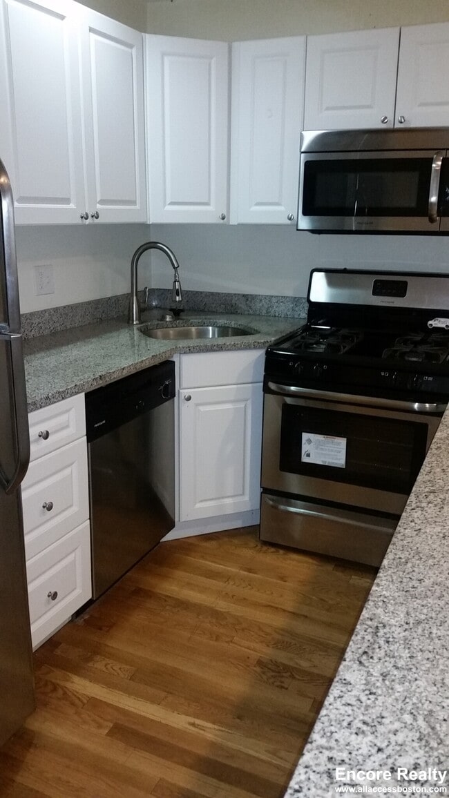 Photo - 56 Egmont St Unit 4