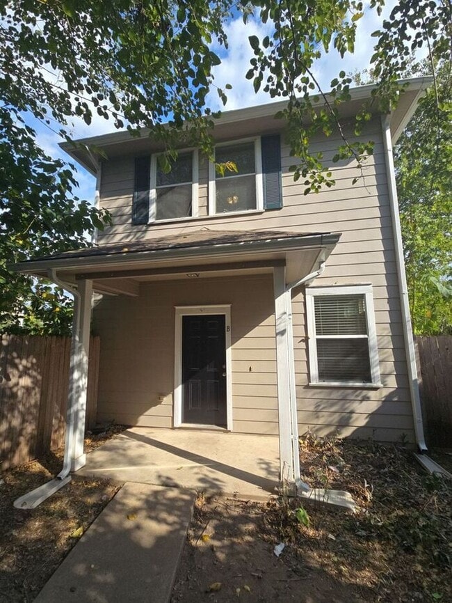 Building Photo - 1125 Map St