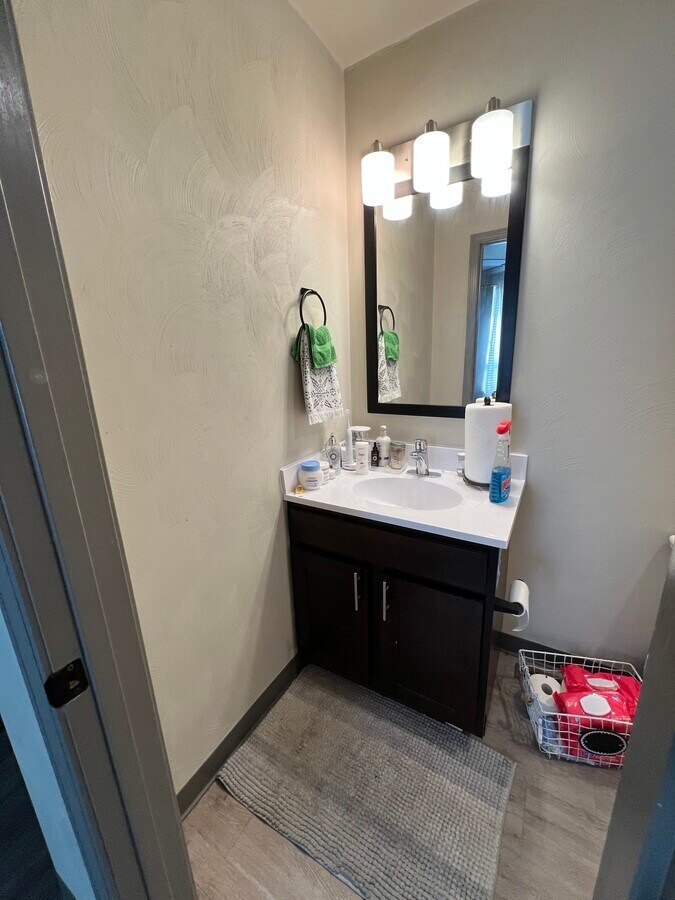 Photo - 515 Hunt Club Rd