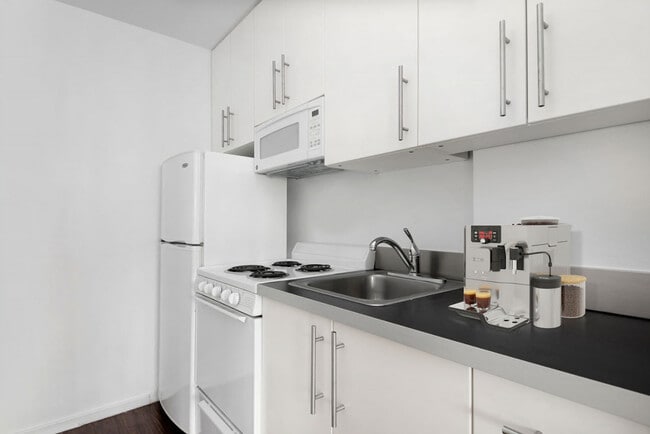 STUD Kitchen