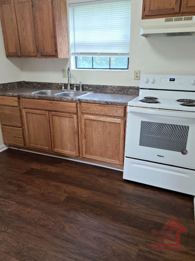 Photo - 220 Dogwood Pointe Dr