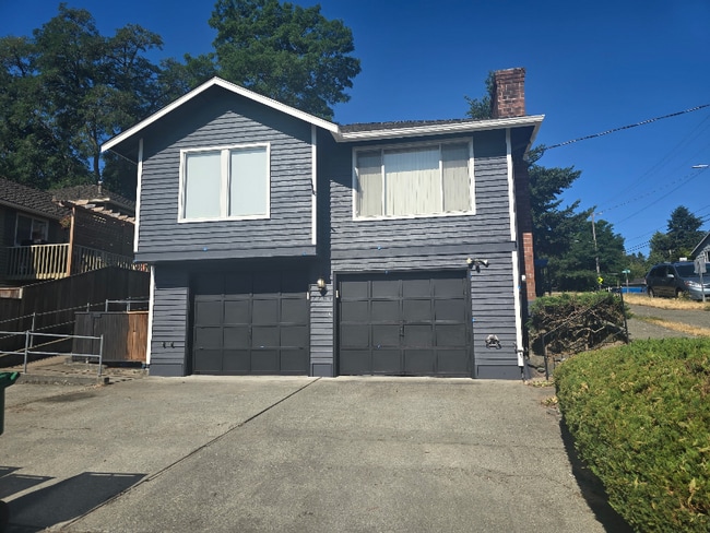 Building Photo - 7703 27th Ave SW Rental