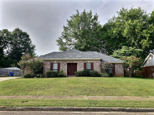 3 Bed 2 Bath in Prattville, AL - 3 Bed 2 Bath in Prattville, AL House