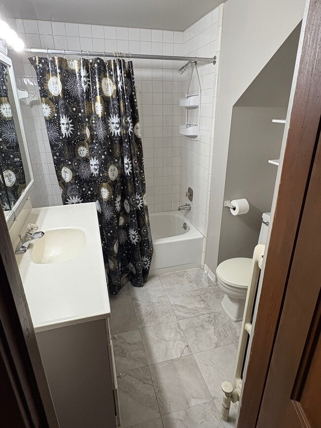 Baño - 34130 Utica Rd