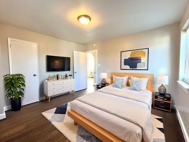 Photo - 1311 Madison St NW Unidad 301