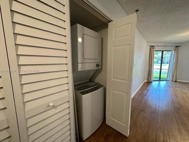 Photo - 9934 Nob Hill Pl Unit 9934