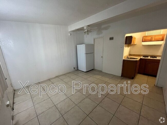 Building Photo - 13336 Ave Hermosa Unit B Rental