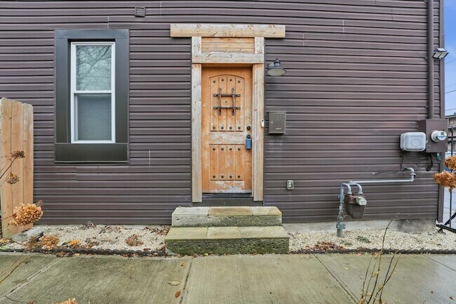 Photo - 905 McAllister Ave