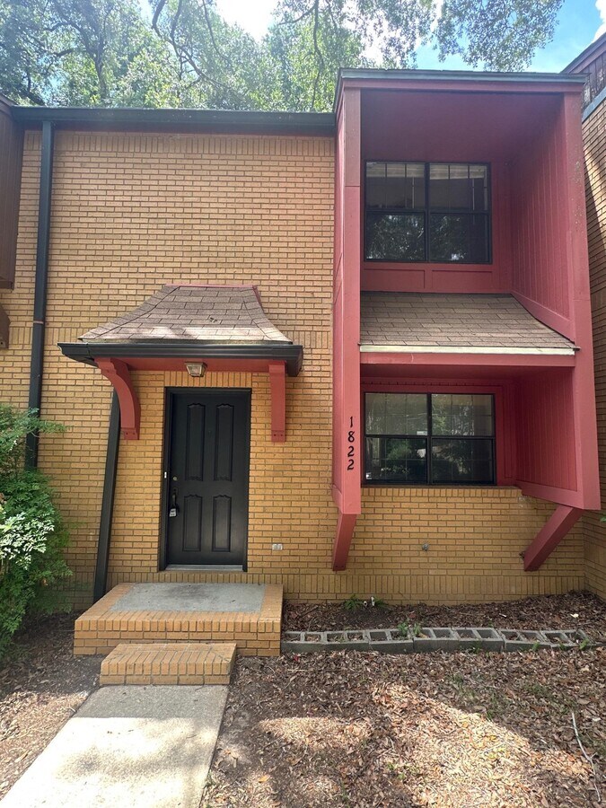 Photo - 1822 Larette Dr House