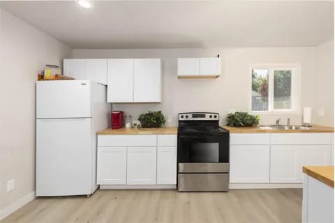 Photo - 53 SW Eastern Ave Unit 53