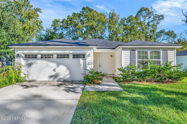 Building Photo - 2603 Lowell Ave