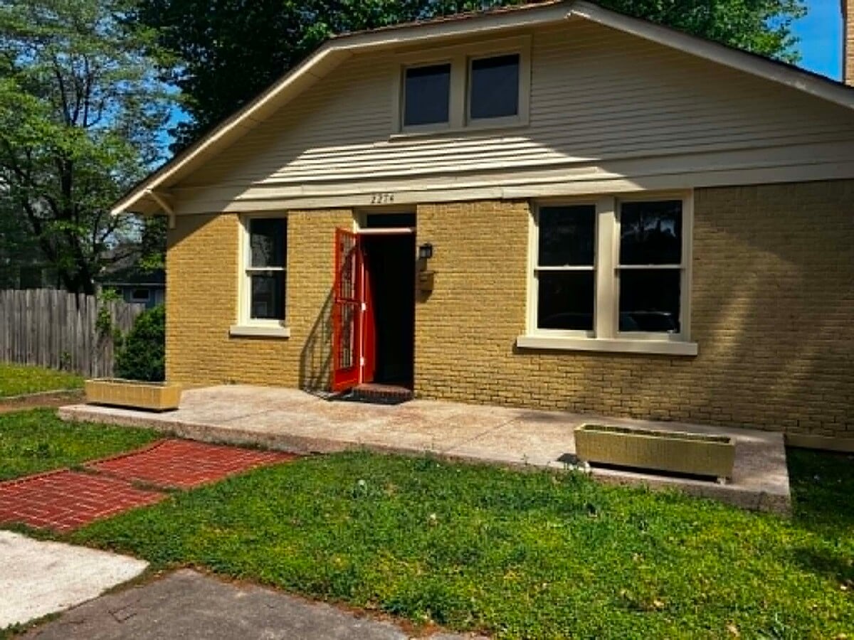 Photo - 2274 Vinton Ave