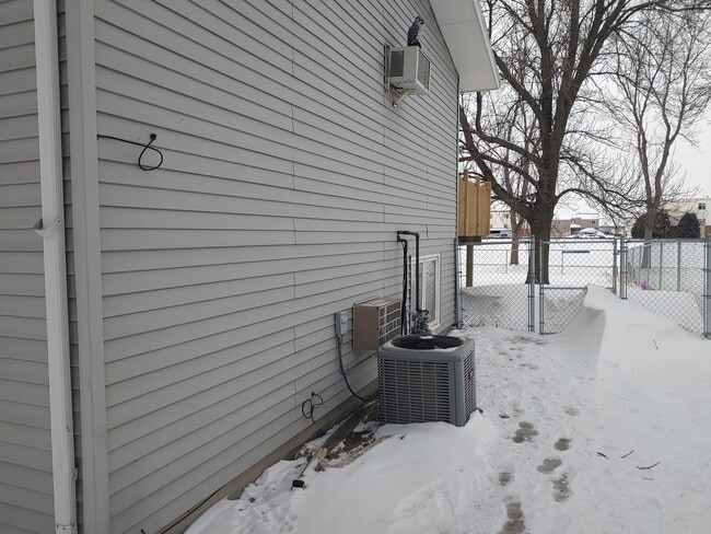 Photo - 3103 Covent Garden St S