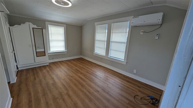 Building Photo - 6523 Avenue C Unit A