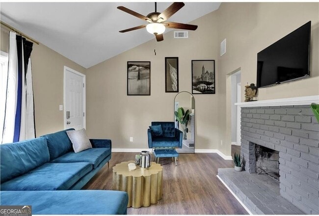 Photo - 3162 Oakdale Rd