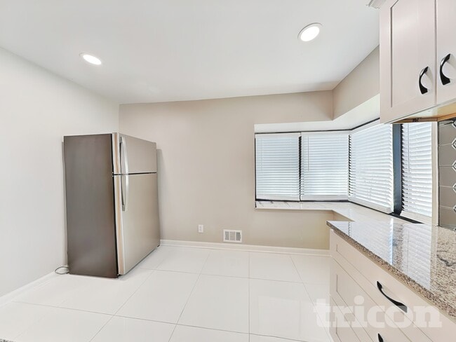 Photo - 4963 Preswick Ct