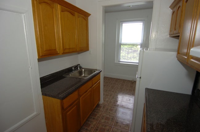 South Grove Apartments
