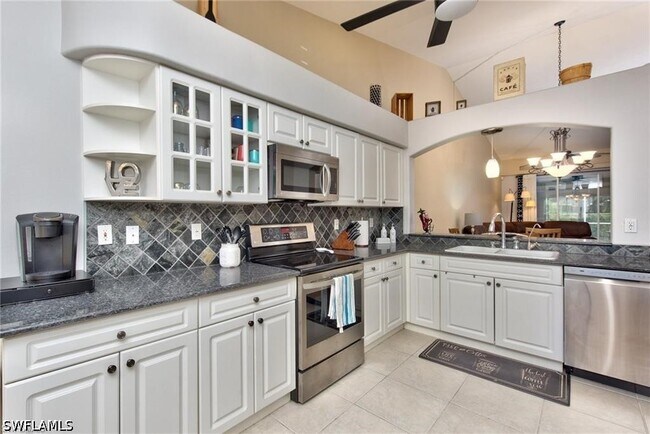 Building Photo - 8207 Ibis Cove Cir Unit S