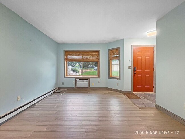 Photo - 2050 Ridge Dr