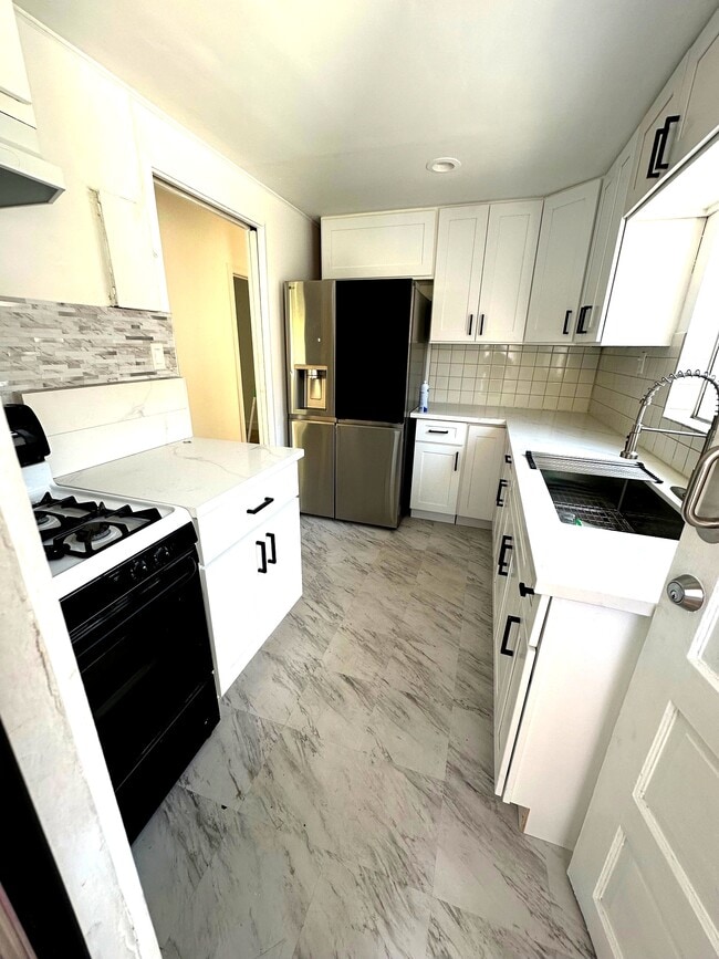 Photo - 1182 N Kingsley Dr