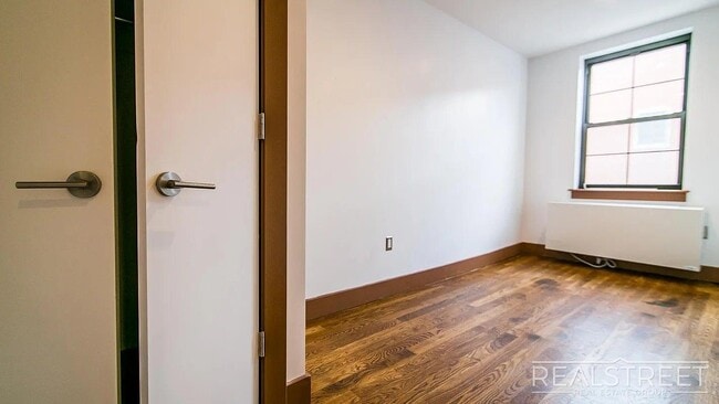 Photo - Jefferson Street Unidad 2L