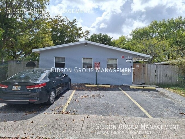 Building Photo - 1808 SW 11th Ct Unit 2