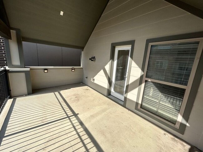 Photo - 2775 Yellow Jasmine Ln