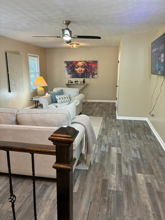 Photo - 410 Etowah Ave