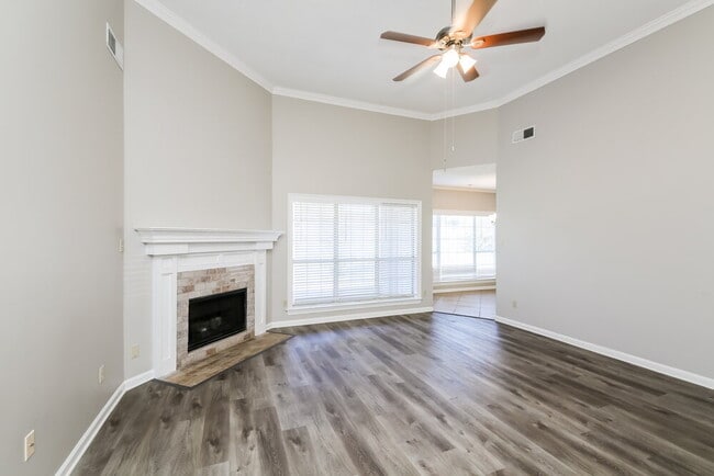 5976 Southbend Ln