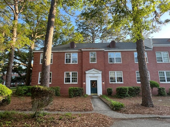 Building Photo - Charming 1-Bedroom Unit is Historic Wilmin... Rental