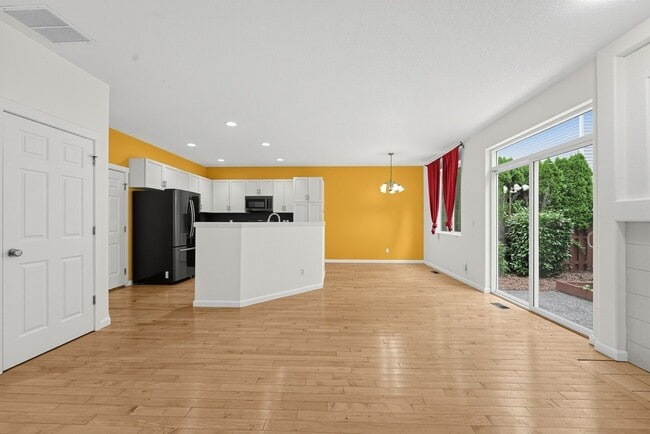 432 NE 57th Ave