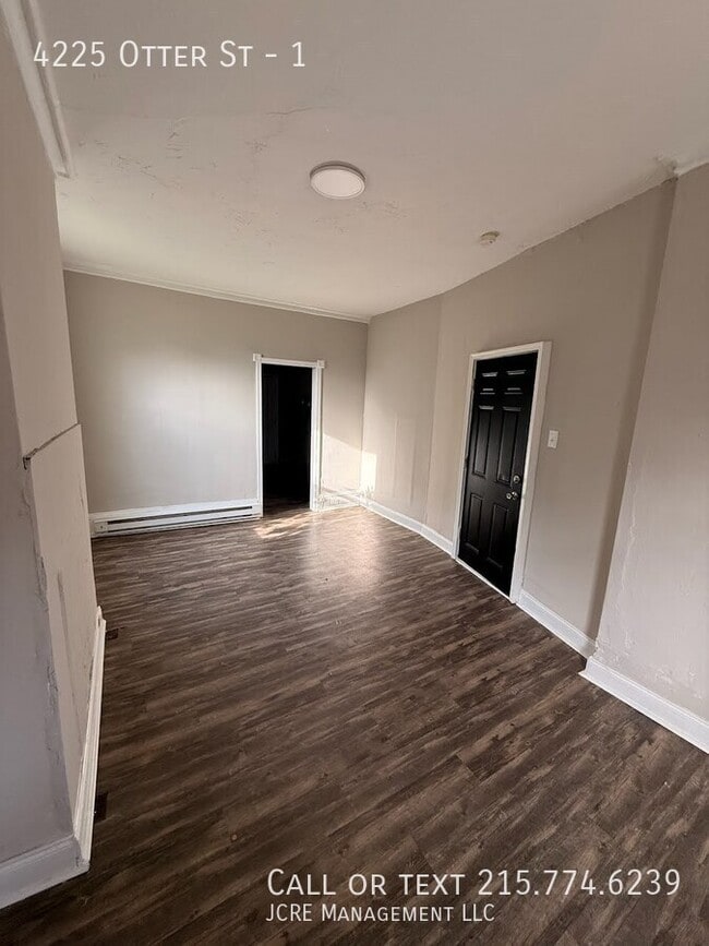 Building Photo - 4225 Otter St Unit 1
