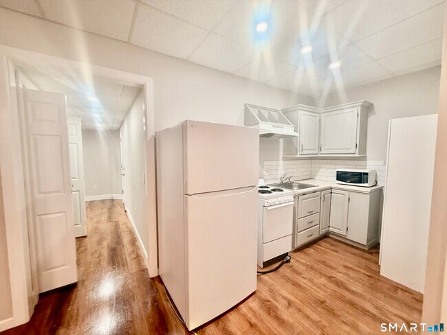 53 Moulthrop St