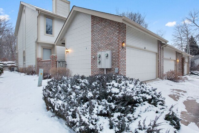 Photo - Charming 3-Bedroom, 2.5-Bathroom Patio Hom...