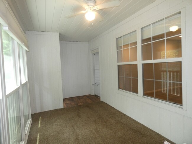 Photo - 2483 NE 68th St
