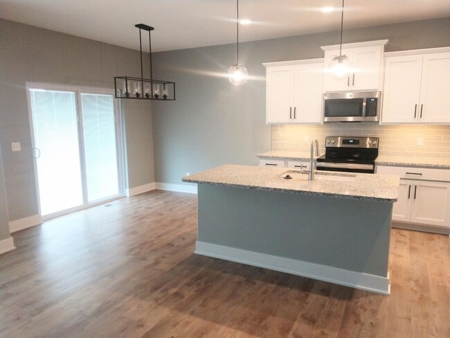 Photo - Luxury Townhome