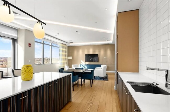 Photo - 82 Fenwood Rd Unit 1007