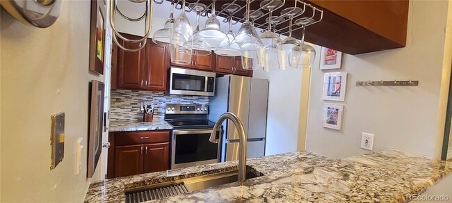 Photo - 1625 N Murray Blvd Unidad 118