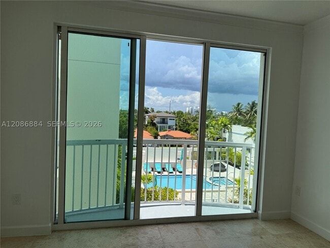 9172 Collins Ave Unit 409