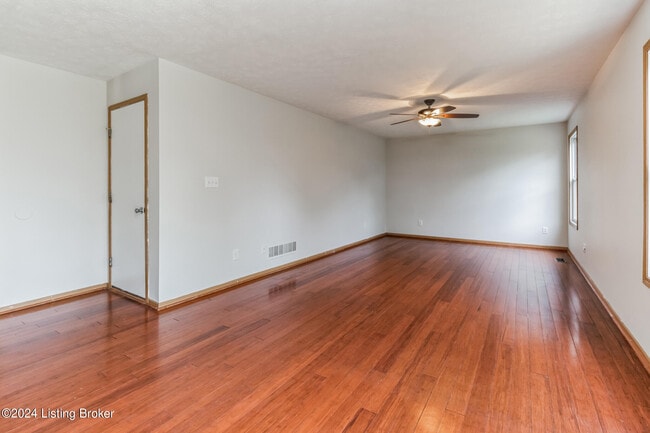 Photo - 10102 Winding River Way