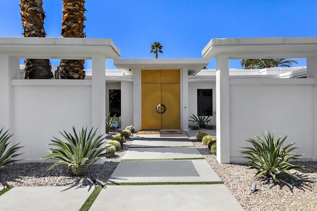 45805 Cielito Dr