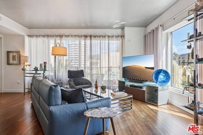 Photo - 6250 Hollywood Blvd Unit 5A