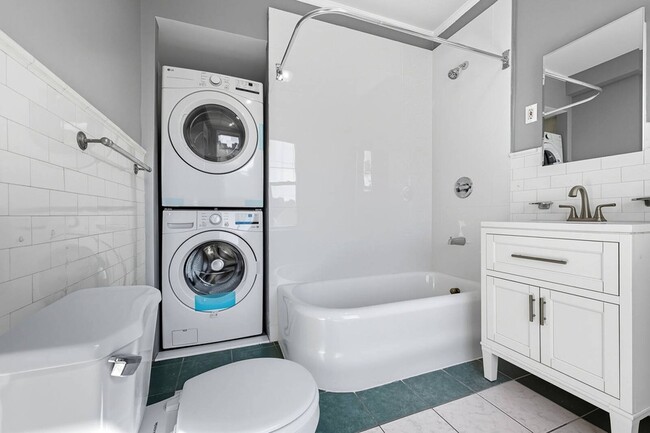 Photo - 165 Park Ave Unidad 2nd  Floor